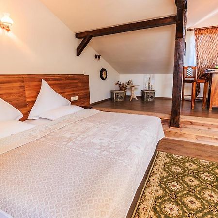 Hotel Bielmann Sînpetru Buitenkant foto