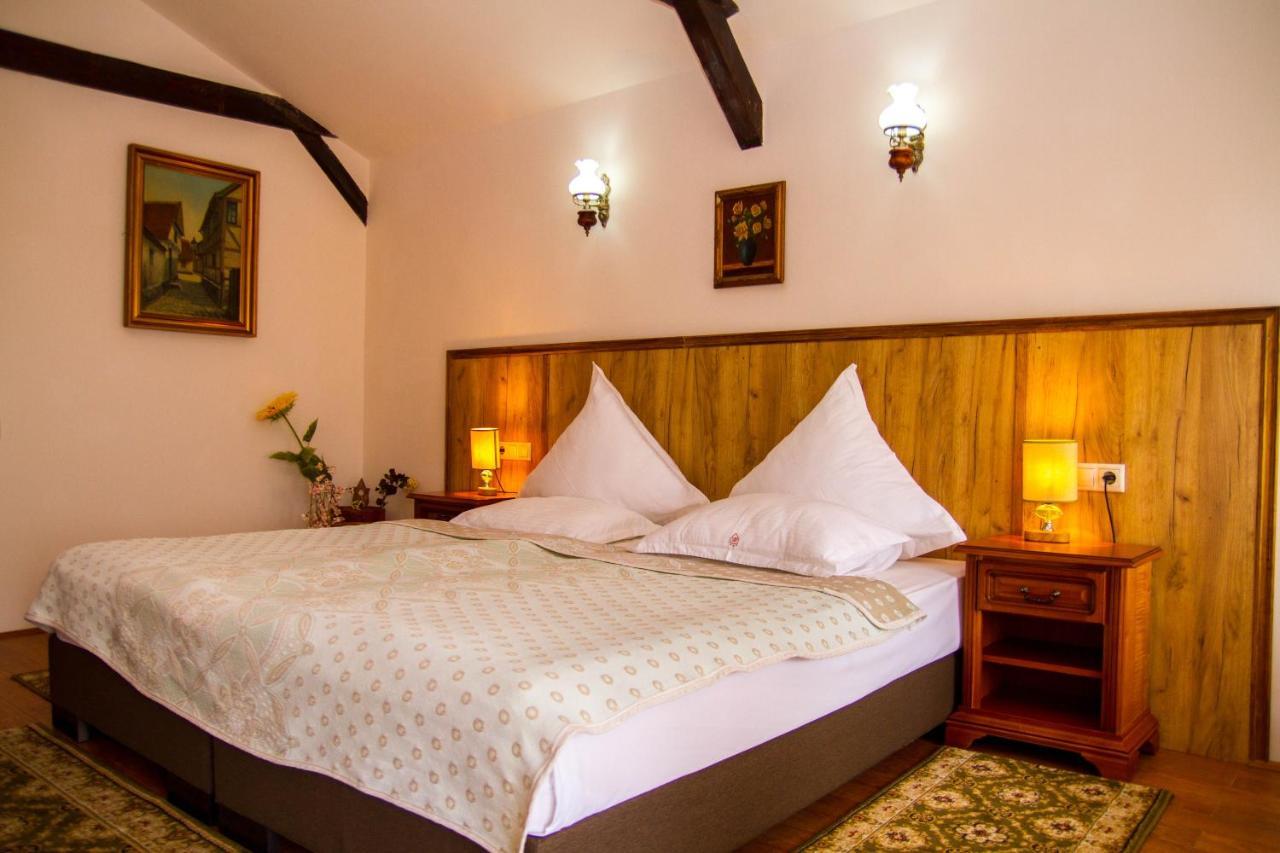 Hotel Bielmann Sînpetru Buitenkant foto