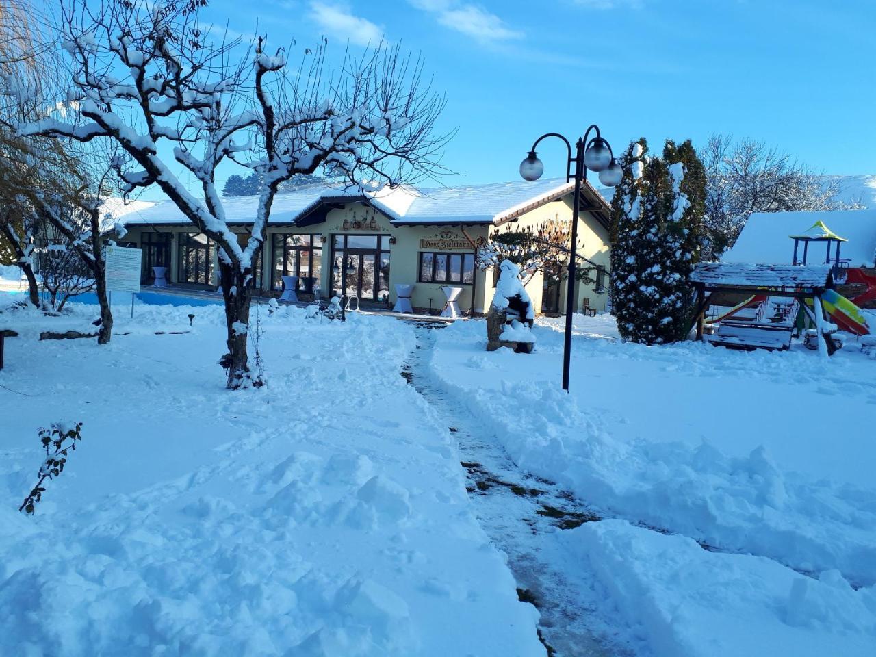 Hotel Bielmann Sînpetru Buitenkant foto